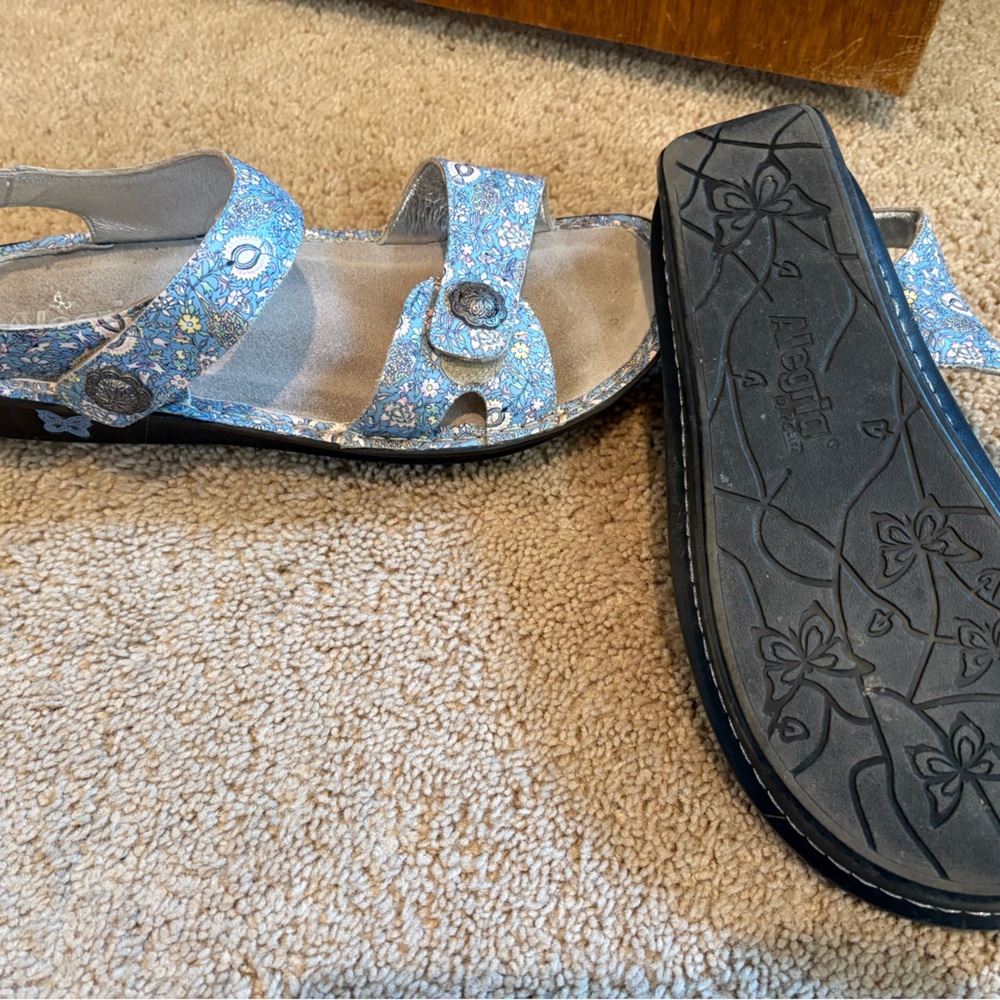 Floral Blue Algeria Sandals